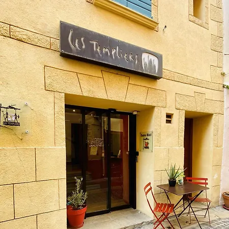 Des Templiers Hotel 2*