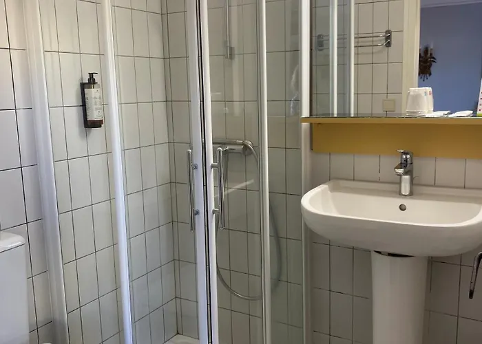 Des Templiers Hotel 2*